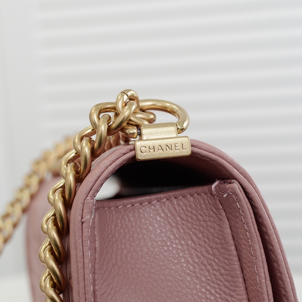 シャネルバッグ角部分ディテール